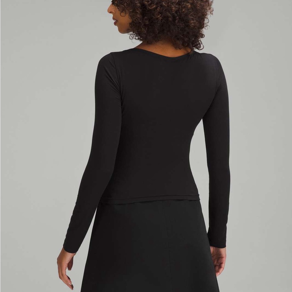 lululemon athletica Black Long Sleeve Twist Front Top - Picture 2 of 11